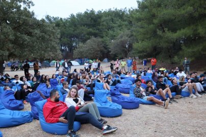 Gençler Olivelo’da buluştu: Büyükşehir Belediyesi “Dünyanın En Önemli KonuSU”na dikkat çekiyor